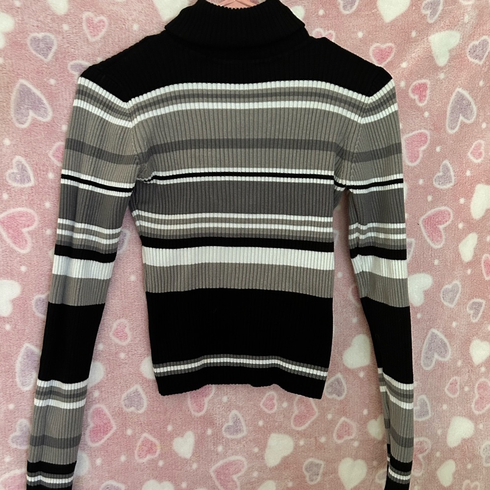 Stretchy Turtle Neck Sweater